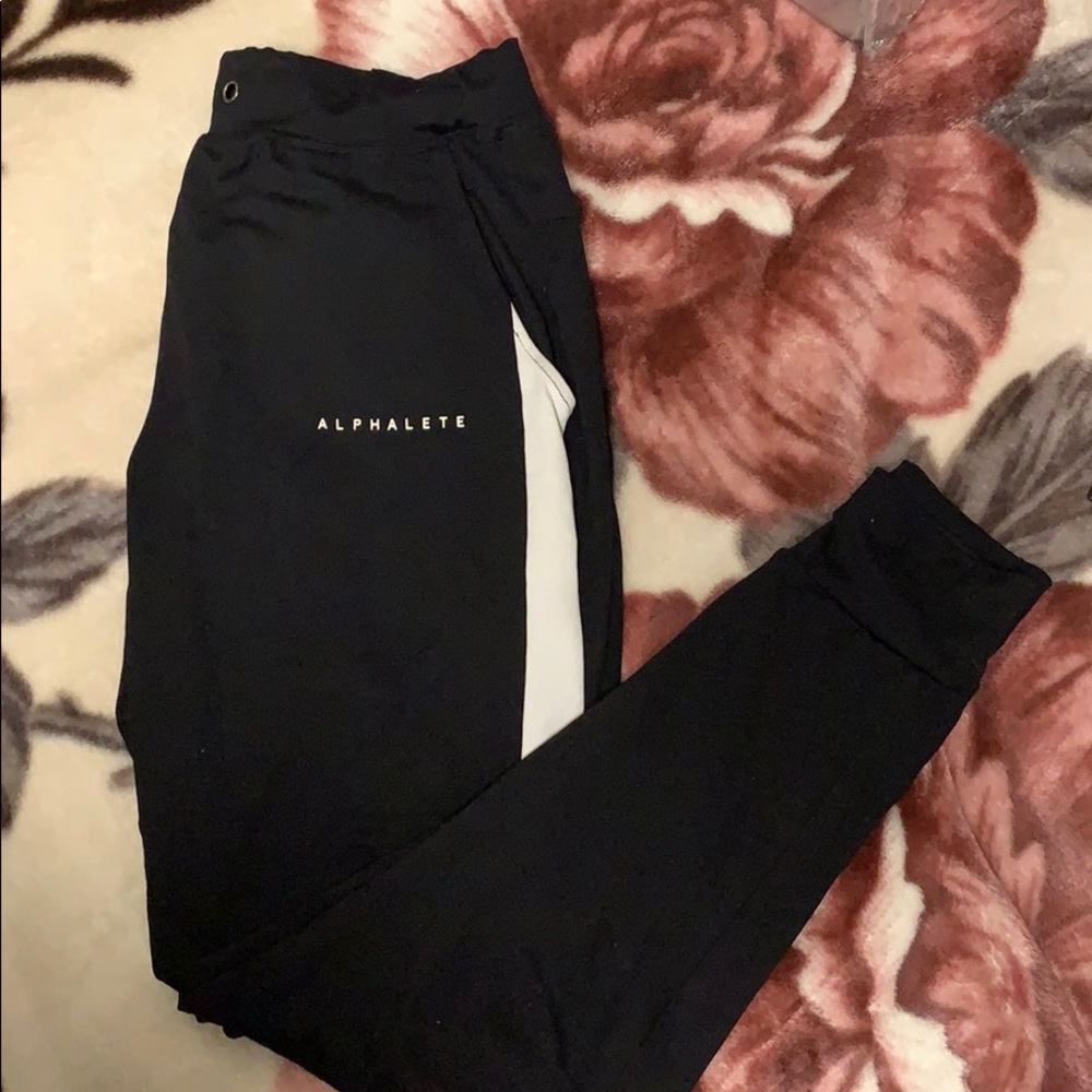 Alphalete Joggers